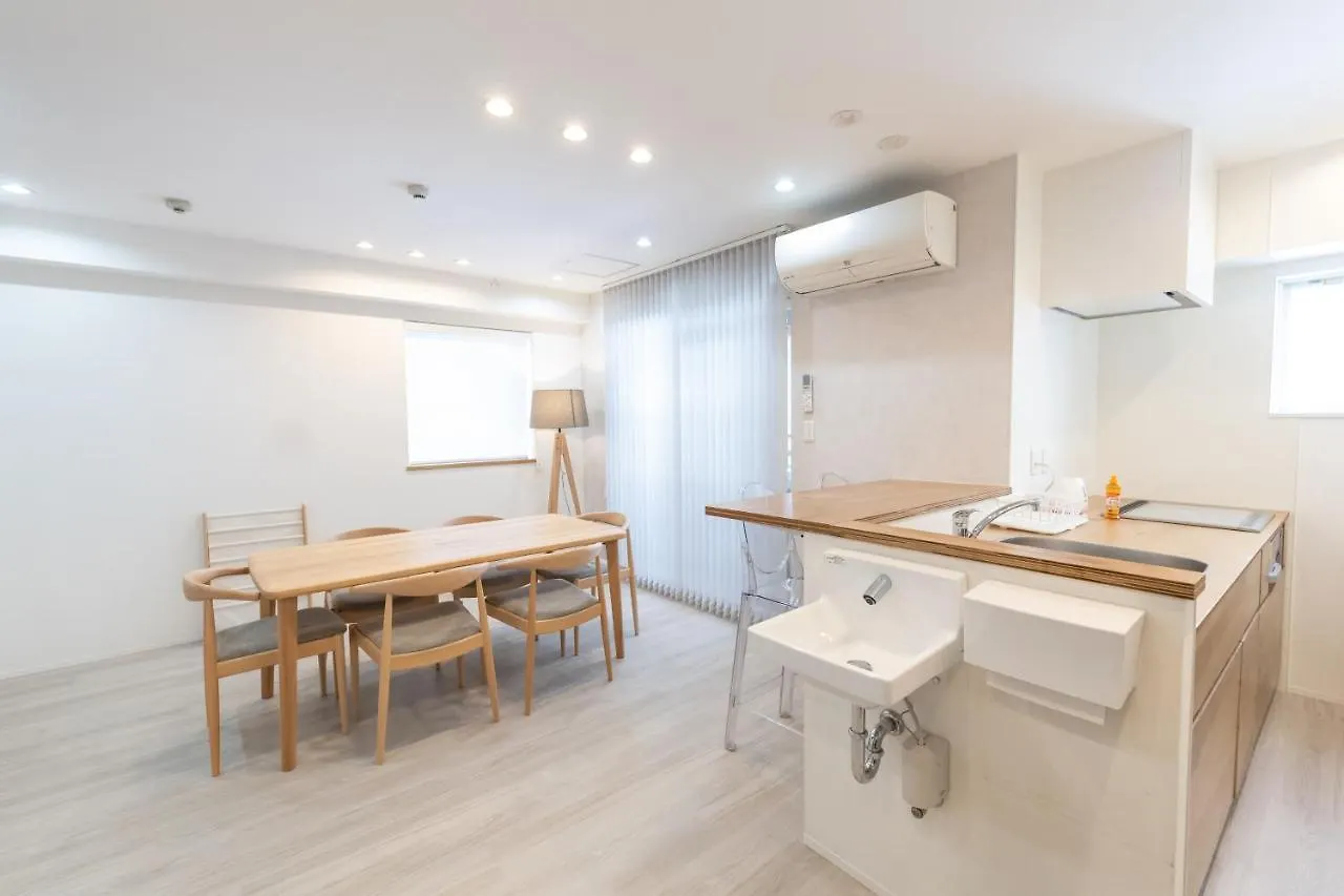 One World 堺筋本町 Villa Osaka 0*,